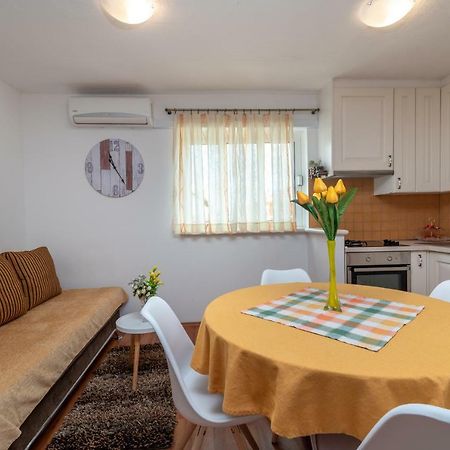 Apartment Dinka Trogir Exterior foto