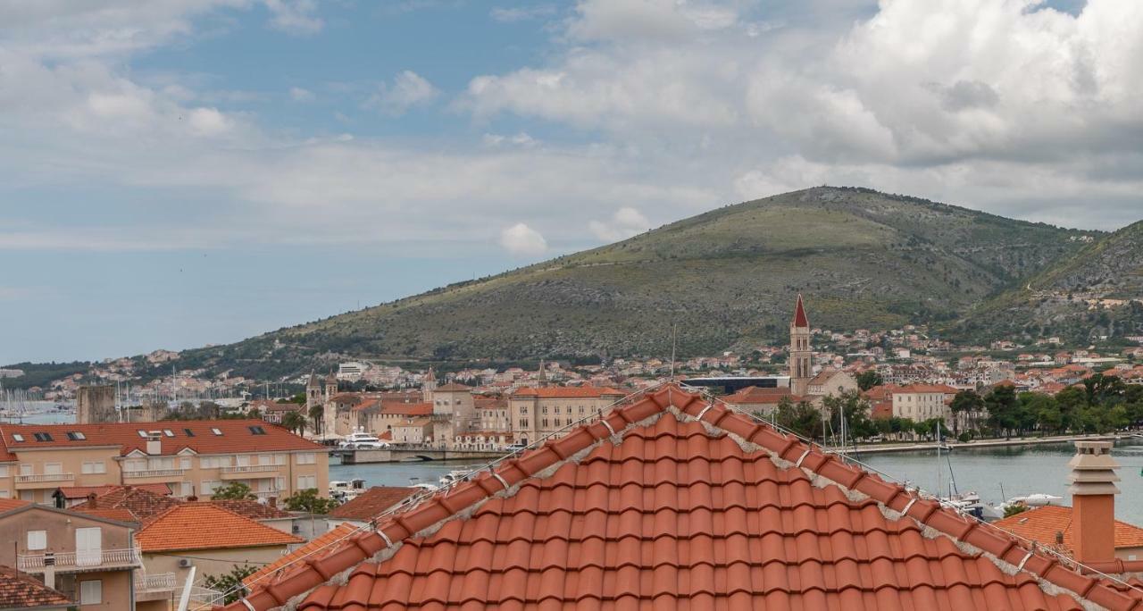 Apartment Dinka Trogir Exterior foto